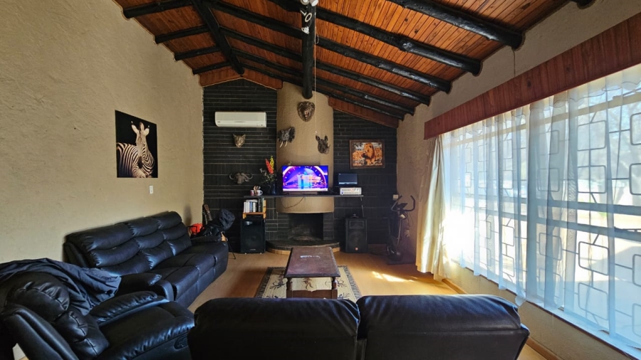 3 Bedroom Property for Sale in Vaalpark Free State